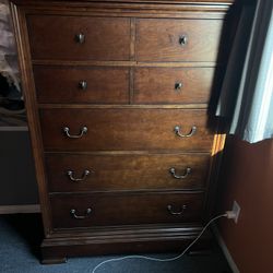 Vintage thomasville dresser