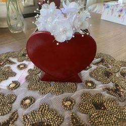 Heart ♥️ Center Piece Almost New $10
