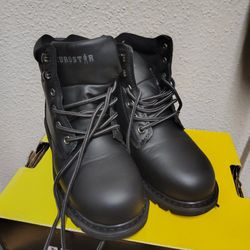 Eurostar Women Boots Color:Black Size 6M(US) New In-Box