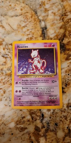 Mewtwo pokemon card holographic