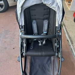 Uppababy Stroller. Front Wheel Rubber Is Missing*