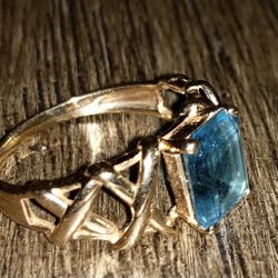 14k Yellow Gold Emerald Cut Blue Topaz Ring Vintage