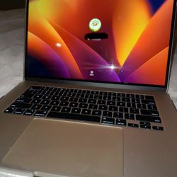 MacBook Air M2 15.3 In