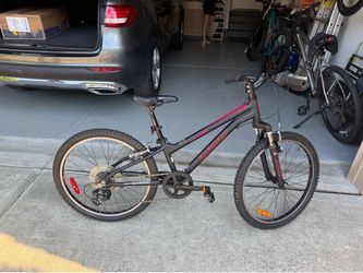 Infinity size 24 [WELL MAINTAINED]