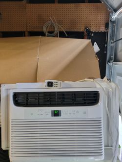Frigidaire 10k btu air conditioner like new
