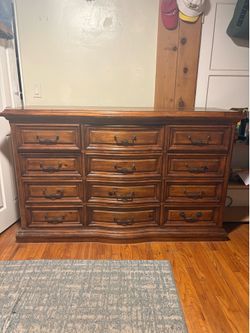 Dresser
