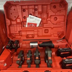 Milwaukee 2922-22 M18 Pro Press Tool