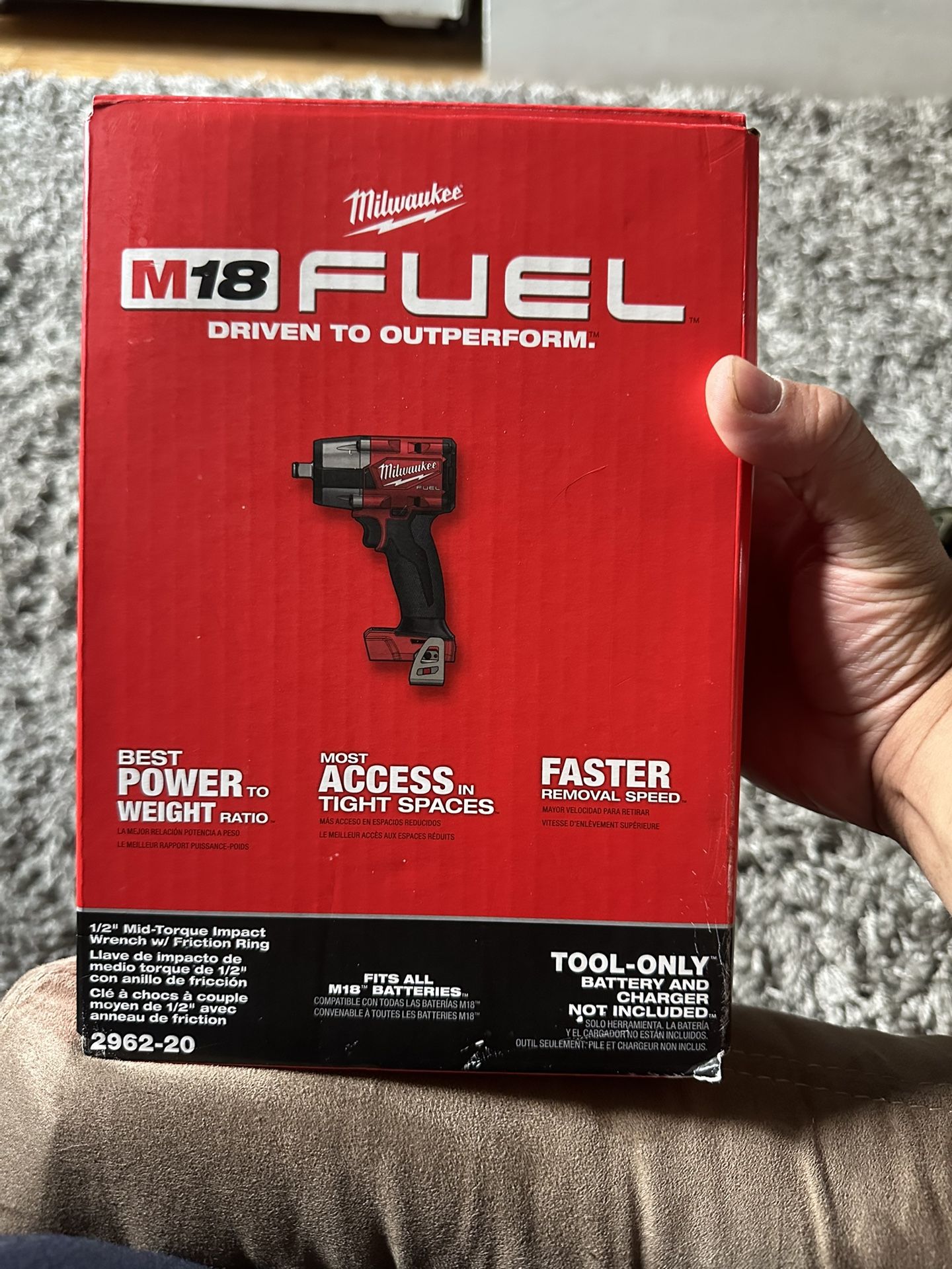 Milwaukee M18 Fuel Mid Torque 1/2