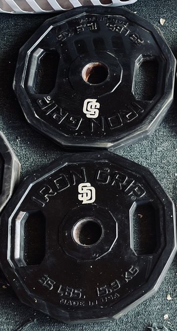 SD Iron Grip Weight Plates ( 6 X 35 LBS) (1 X 25 LBS)