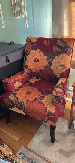 Floral Accent Chair – Like New – $40