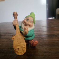 Happy (Snow White Dwarf)