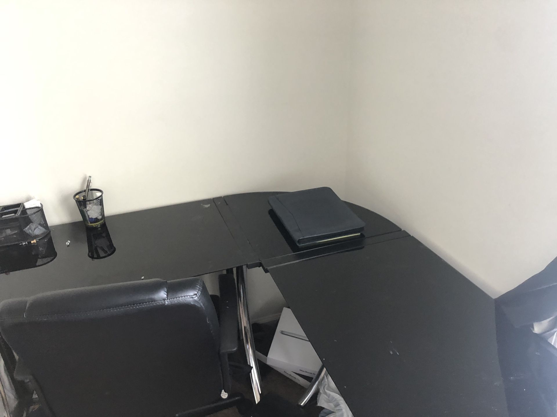 Black L-Shaped Home Office Corner Computer Desk with chair