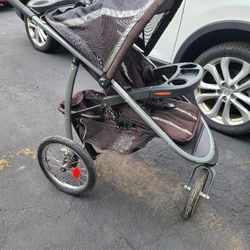  Stroller 