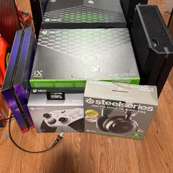 Whole Bundle Of Gaming Stuff 500 Flat