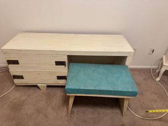 Mid century 2 drawer dresser with bench