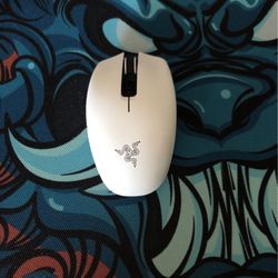 Razer Orochi V2 (Barley Used) 