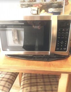 Sharp carousel 900watt micro wave