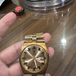 Vintage Tissot PR 516 GL Gold Plated Champagne Dial 36mm 1970s Mens Watch