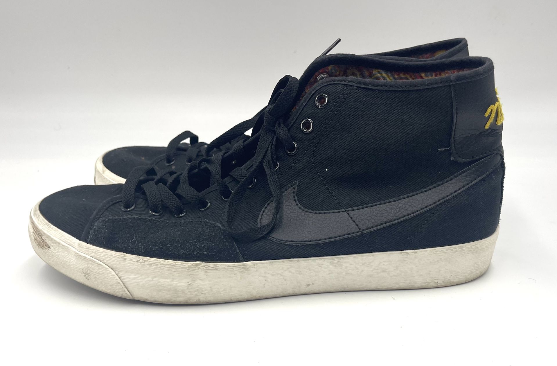 Nike Men Size 12 SB Blazer Court Mid Premium Black Athletic Shoes