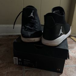 Men’s Shoes 11 Jordan 