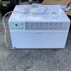 Keystone 12,000 BTU Window Air Condioner Supplemental Heat Capability 