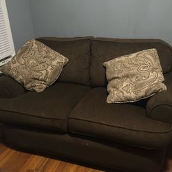 Loveseat 