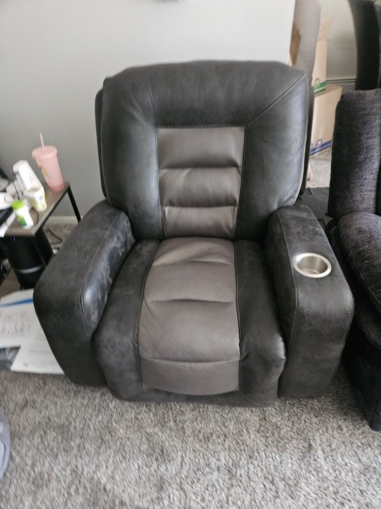 Manual Recliner With Cupholder(Big Lots)