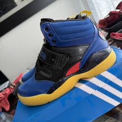 Adidas - Hackmore - Size 12 - $56.99