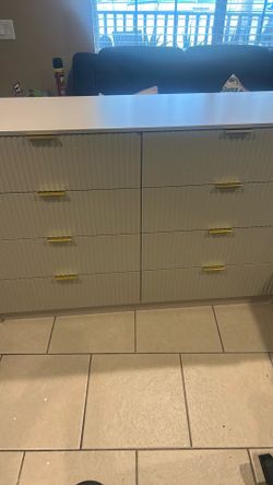 Dresser 8 drawer beige color new