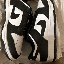 Dunk Low  Pandas Brand New Size 8 M $120obo 