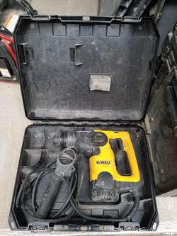 Dewalt hammer drill d25303