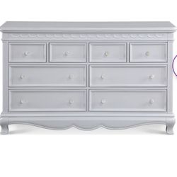 Baby Cache Adelina 8 Drawer Double Dresser