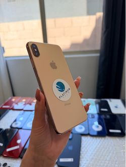 iPhone XS Unlocked gold  64Gb