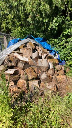 Dry seasoned firewood