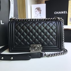 A classic women's shoulder bag