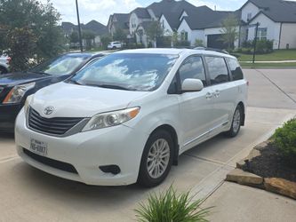 2012 Toyota Sienna