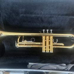 YAMAHA TRUMPET YTR 2335 (case included)