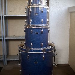 C&C - Custom 4-pc with Full-Kit Hardware, Rugged Cases, and Other Freebies