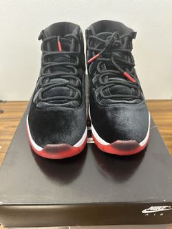 DS Women’s Air Jordan 11 Retro “Bred Velvet” size 8.5