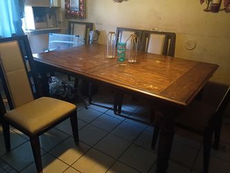Dining Table with 6 Chairs