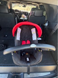 Doona stroller/ infant car seat