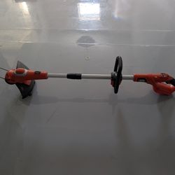 Black & Decker 13inch 24V Weed Trimmer NO BATTERY 