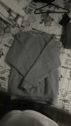 Gray Pro club. crew neck brand new size small can fit medium