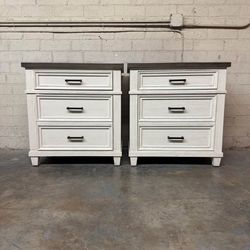Delivery Is Available Never used Open box Aspenhome Solid Wood pair of Nightstands $490 OBO!