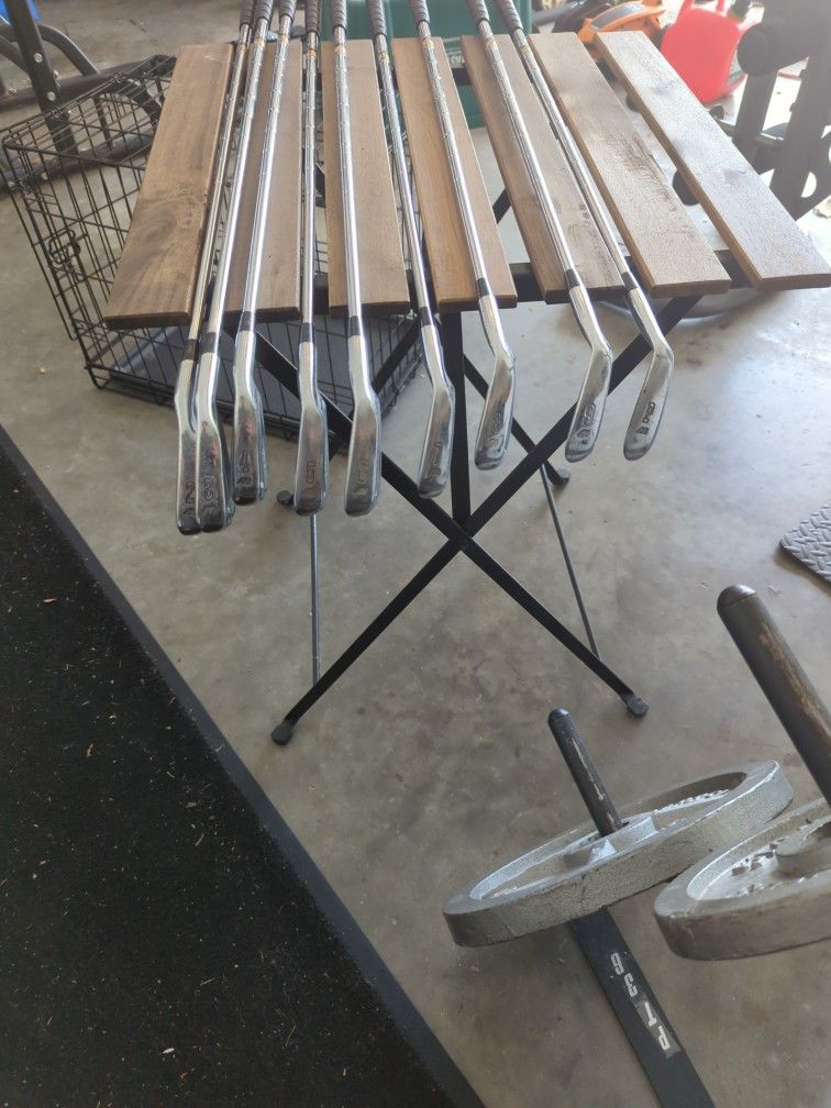 Mizunu Golf Clubs