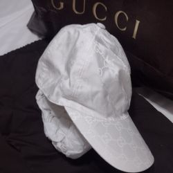 Gucci Hat.. White Brand New!!!