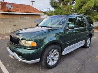 ​1998 Lincoln Navigator - Excellent Condition / Clean Title & Smog
