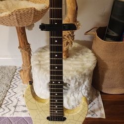 Charvel 375 Deluxe 