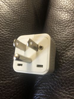 Travel adaptor outlet