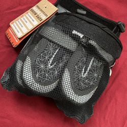 Dog Shoes Dog Boots: Large New Arcadia Trail Year-Round All-Terrain Dog Boots